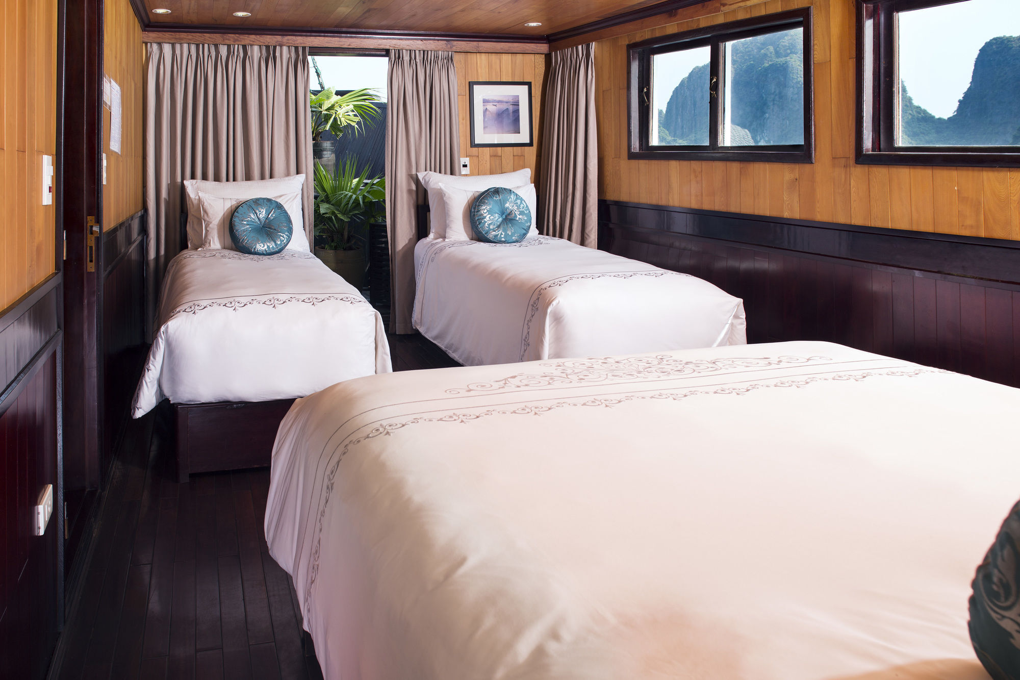 Aphrodite Cruise Ha Long Buitenkant foto