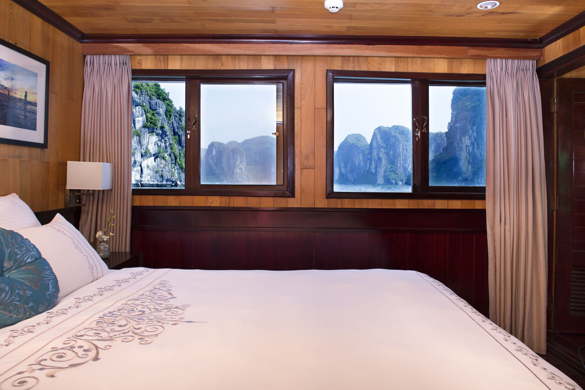 Aphrodite Cruise Ha Long Buitenkant foto